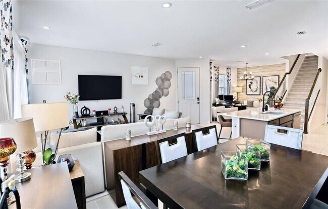 Building Photo - 1120 Lakeshore Breeze Pl
