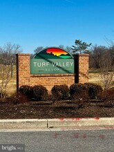 Building Photo - 10421 Resort Road