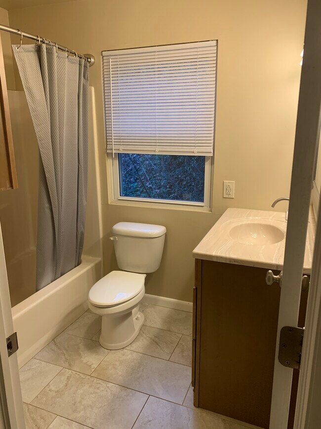 Foto del edificio - 4584 E Willock Rd