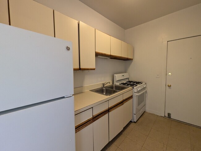 Foto del edificio - 1532 N Kedzie Ave