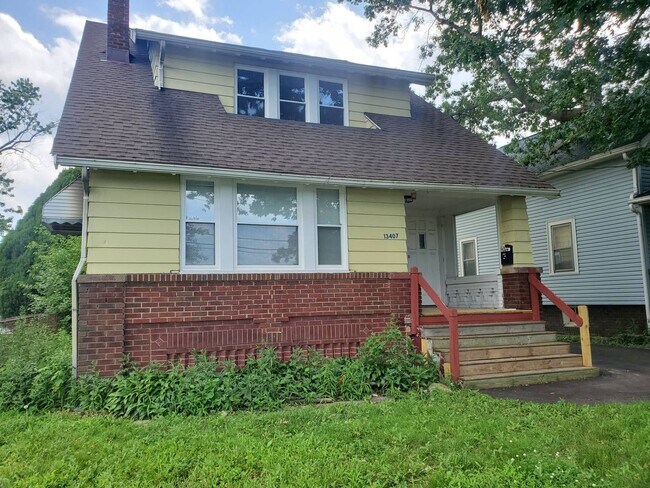 Building Photo - 13407 Puritas Ave