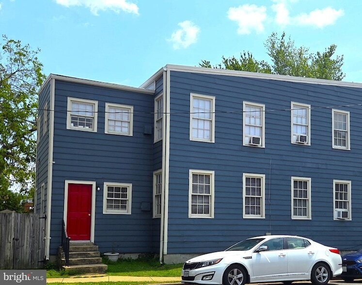 Photo - 301 N West Street Unit 2