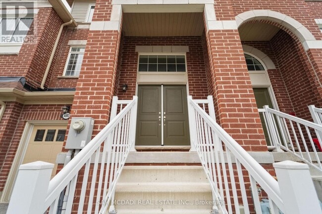 Building Photo - 4083 Canby St