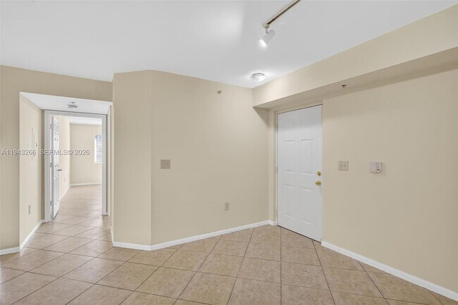 Foto del edificio - 3613 NW Mediterranean Ln