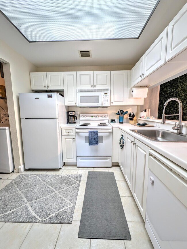 Building Photo - 2805 Veronia Dr
