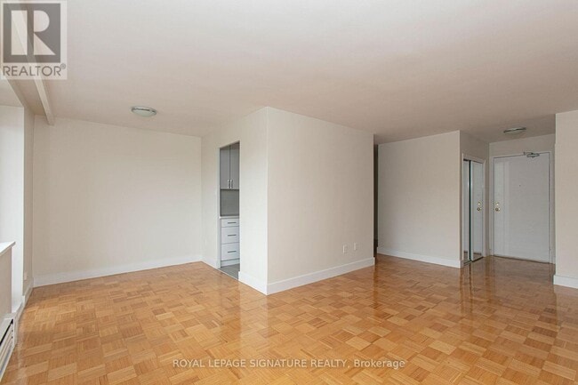 Building Photo - 2 Grandstand Pl