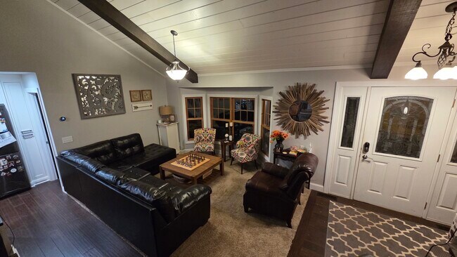 Foto del edificio - 9500 Fox Valley Dr