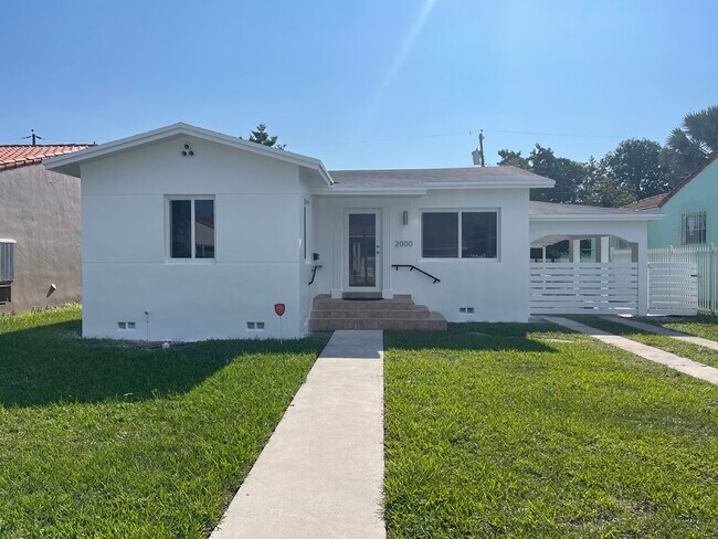 Foto del edificio - 2000 SW 17th St