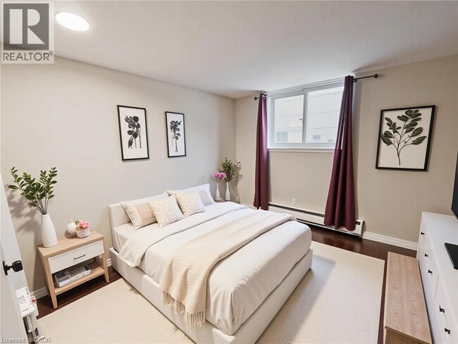 Building Photo - 26 Woodfern Ct