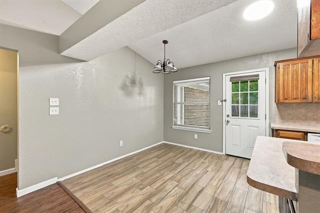 Building Photo - 6212 Prairie Ct