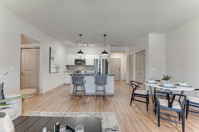 Building Photo - Vine + Vail Townhomes and Apartments
