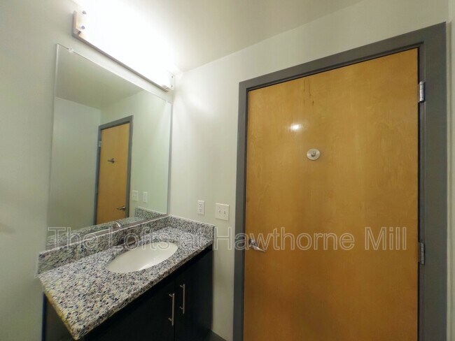 Foto del edificio - 1101 Hawthorne Ln
