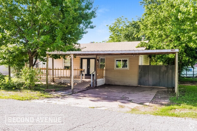 Building Photo - 4324 SE 39th St