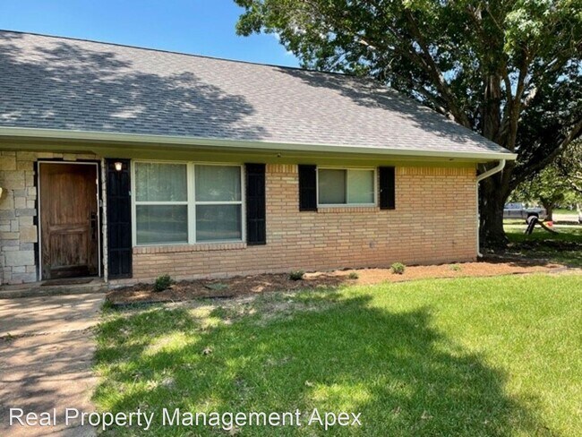 Foto del edificio - 4 br, 2.5 bath House - 5719 Fairview Dr.