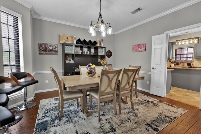 Building Photo - 25823 Lake Lawn Dr