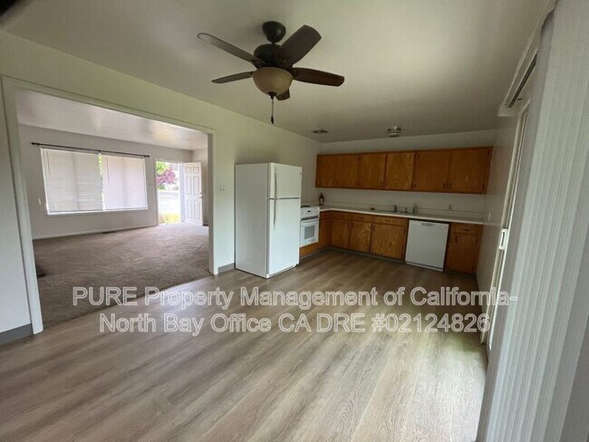 Foto del edificio - 305 Oak Manor Dr