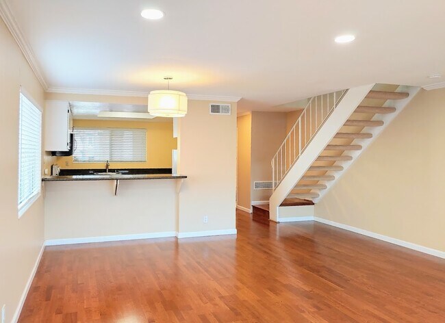 Living room and dining room - 1345 Merrivale West Sq