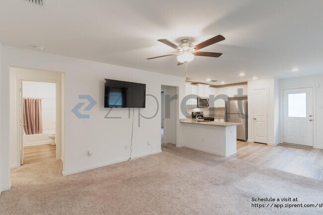 Foto del edificio - 366 Fairlawn Wy