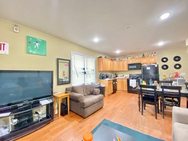 Photo - 2014 N 17th St Apartment