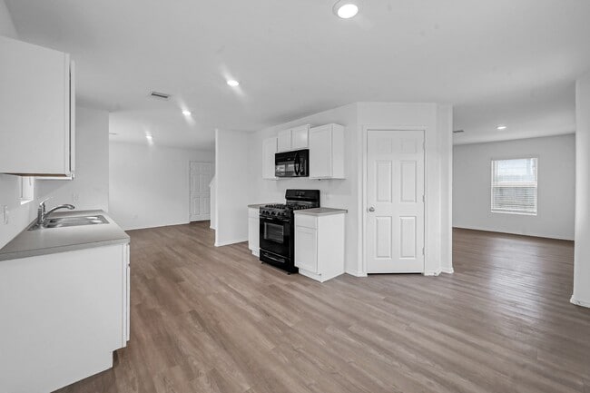 Building Photo - 1714 Campos Ct