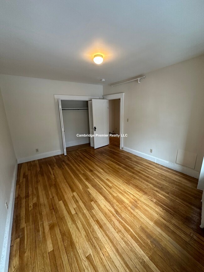 Foto del edificio - 1558 Massachusetts Ave