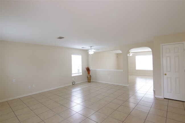 Building Photo - 16938 Watering Oaks Ln