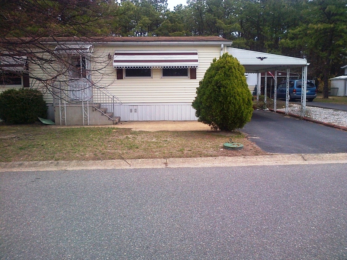 31 Kingfisher Way, Whiting, NJ 08759 House Rental in Whiting, NJ