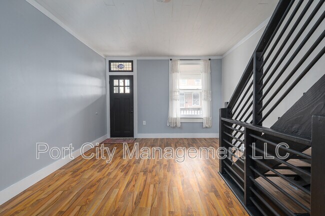 Foto del edificio - 602 Harding Pl