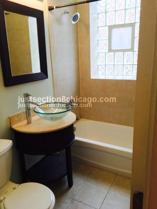 Foto del edificio - 9124 S Dauphin Ave