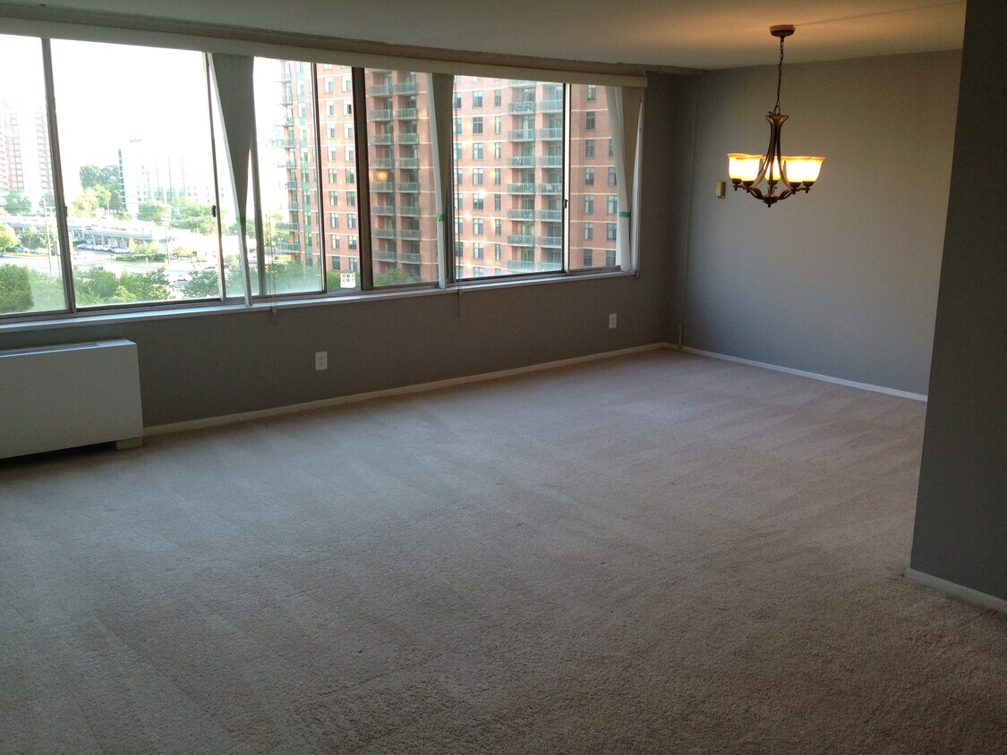 11801 Rockville Pike Unit 910, Rockville, MD 20852 Condo for Rent in