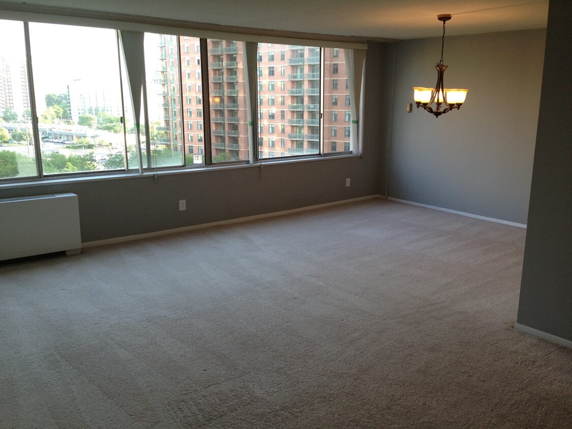 11801 Rockville Pike Unit 910, Rockville, MD 20852 Condo for Rent in