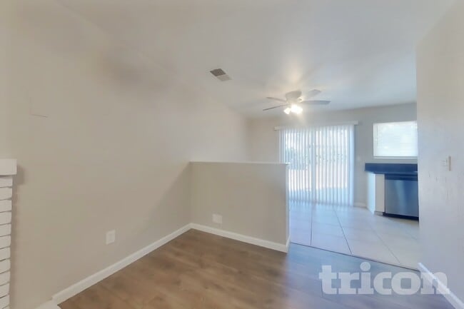 Foto del edificio - 2308 Clinton Ct
