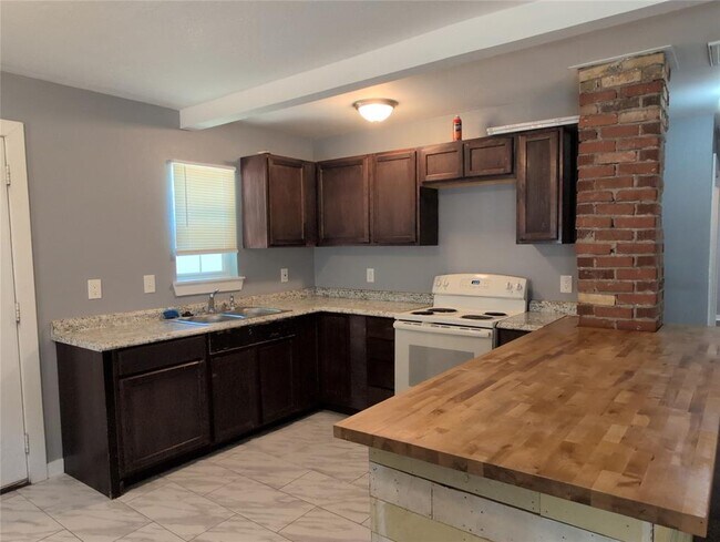 Foto del edificio - 725 NE 25th St