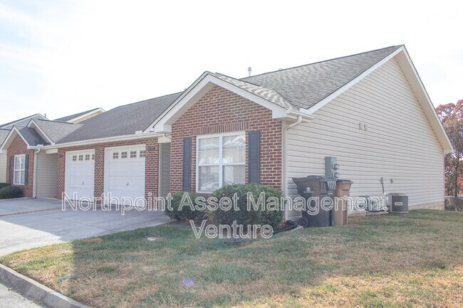 Building Photo - 5816 Metropolitan Way