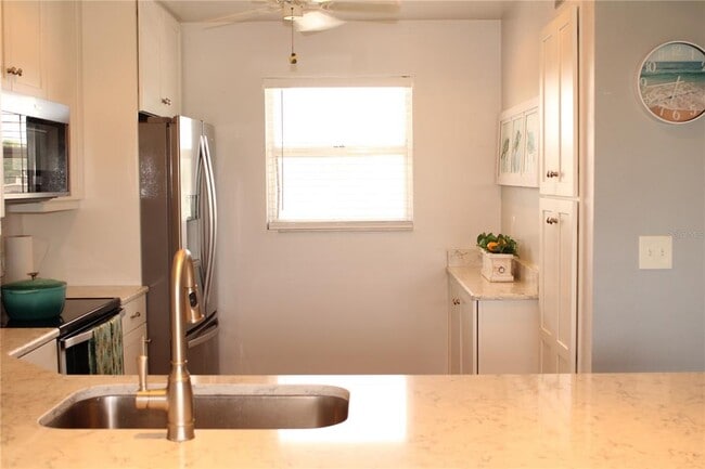 Foto del edificio - 4240 Ironwood Cir