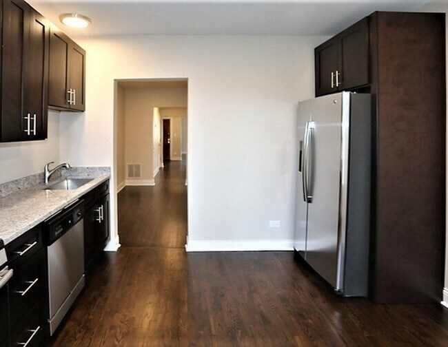 Foto del edificio - 4445 N Rockwell St