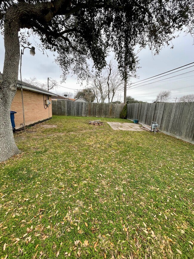 Foto del edificio - 5413 Flynn Pky