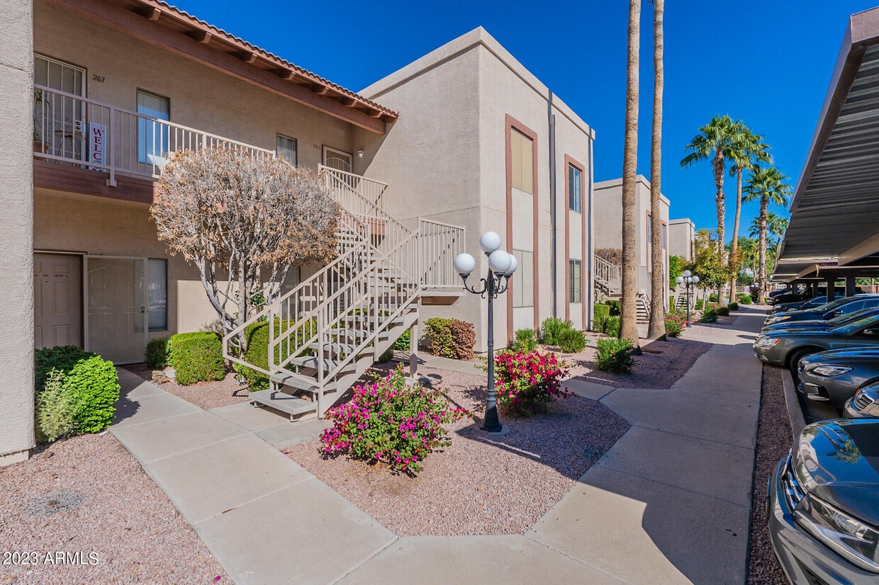 205 N 74th St Unit 266, Mesa, AZ 85207 Room for Rent in Mesa, AZ