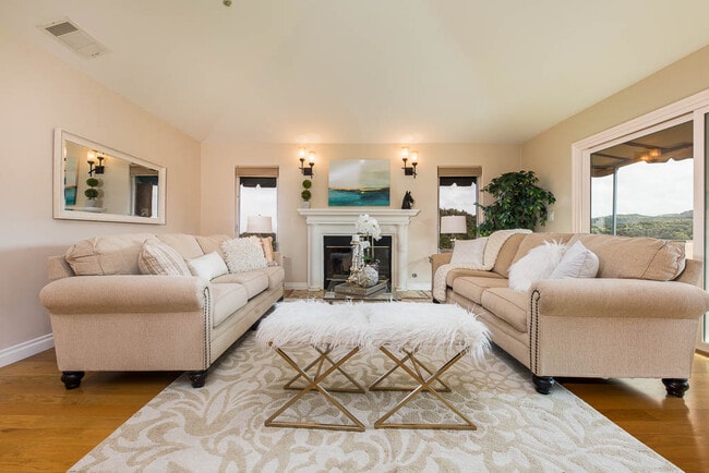 Building Photo - 20900 Bandera St