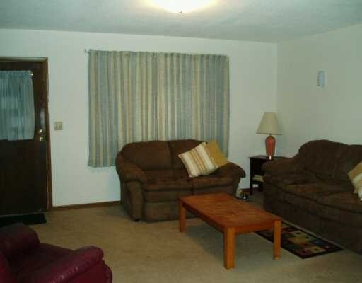 Typical living room - 9 Lakeview Dr