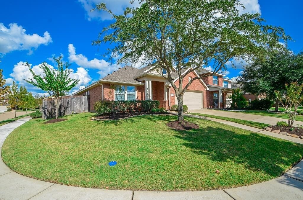 Foto principal - 7114 Cornflower Ln