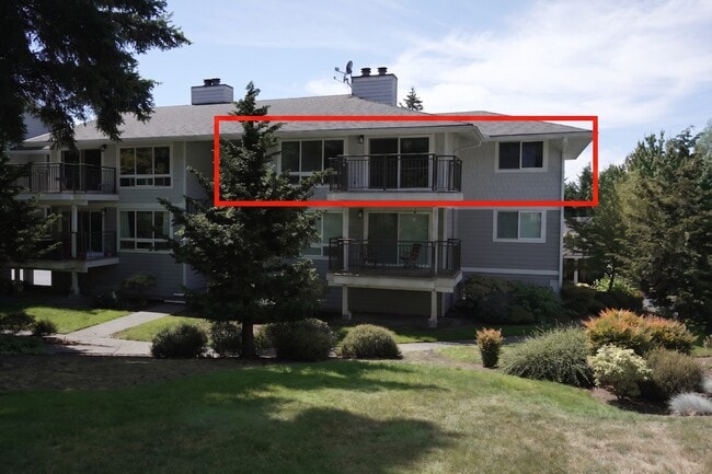 Building Photo - 15206 NE 8th St