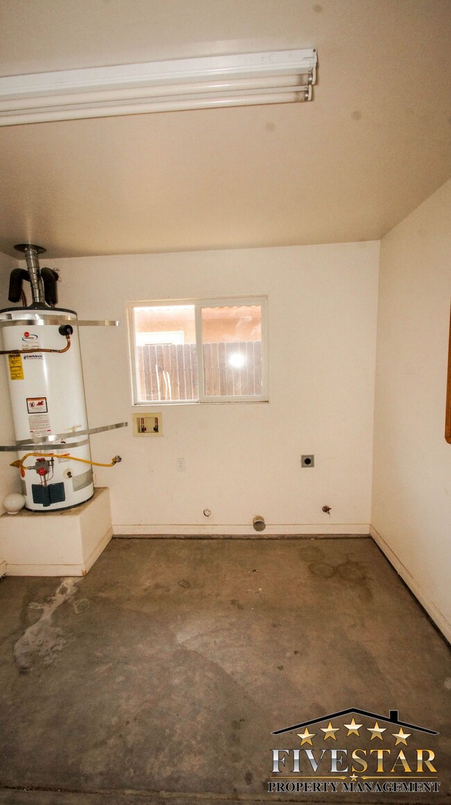 Building Photo - 618 Spring Meadow Ct