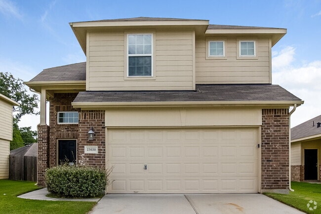 Building Photo - 23630 Maple View Dr