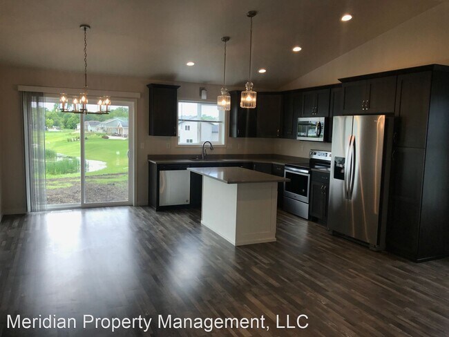 Foto del edificio - 4 br, 2 bath House - 1274 5th St NW