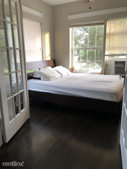 Building Photo - 1 br, 1 bath  - 903 Oakhurst St 2nd Floor