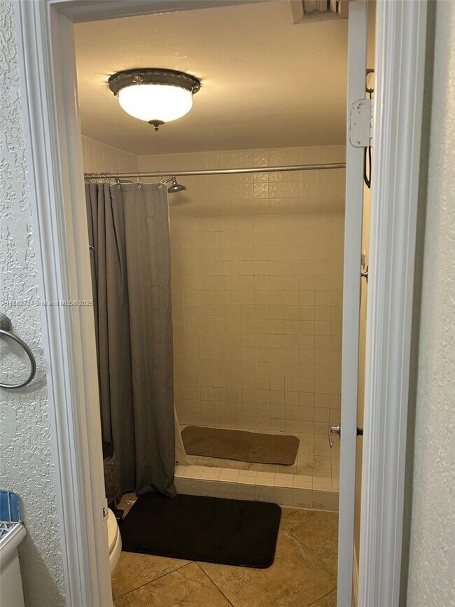Foto del edificio - 8401 SW 107th Ave