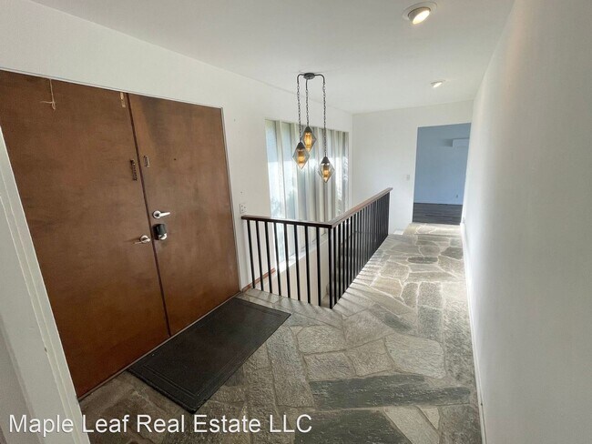 Foto del edificio - 5 br, 3 bath House - 3030 NW 95th St