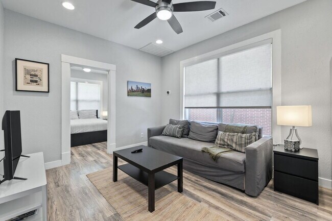 Foto del edificio - 412 Drew St