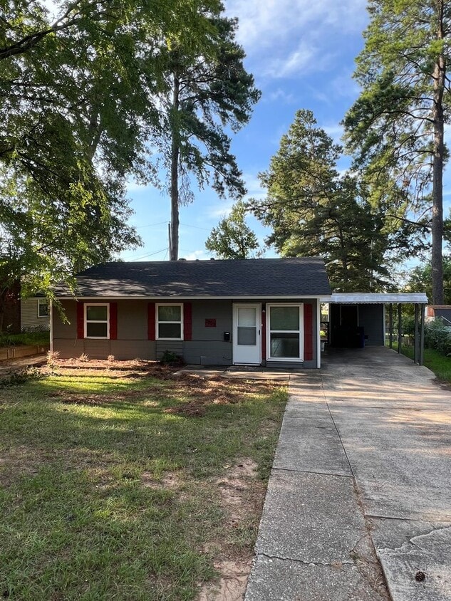Primary Photo - Coming Soon! Southern Hills! 3 bedroom wit...